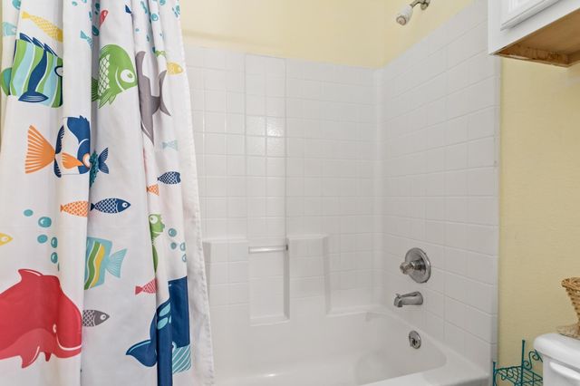 1216 Overton Avenue, Port Bolivar, TX 77650