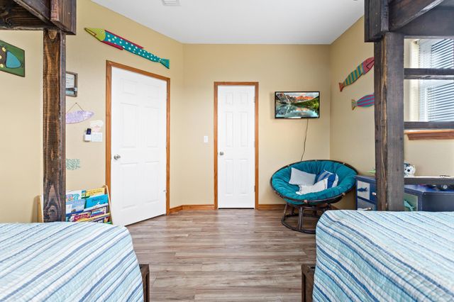 1216 Overton Avenue, Port Bolivar, TX 77650