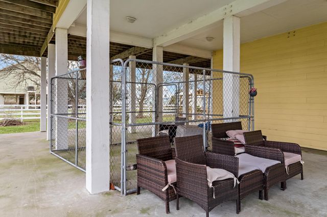 1216 Overton Avenue, Port Bolivar, TX 77650