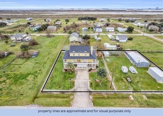 1216 Overton Avenue, Port Bolivar, TX 77650