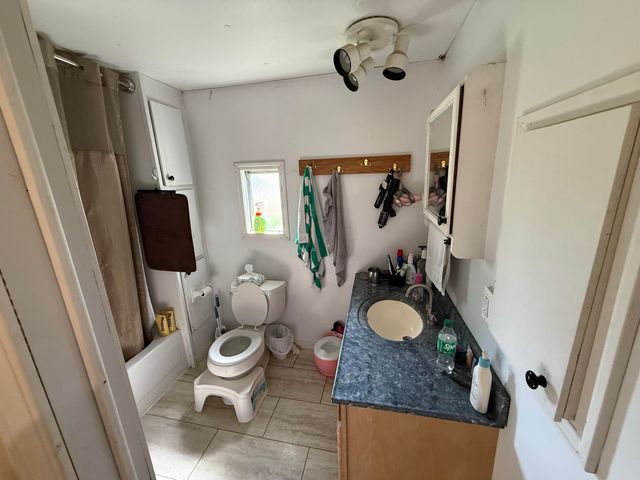 1105 Chowning Drive, Mountain View, MO 65548