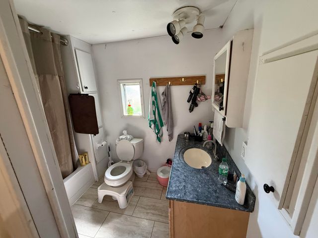 1105 Chowning Drive, Mountain View, MO 65548