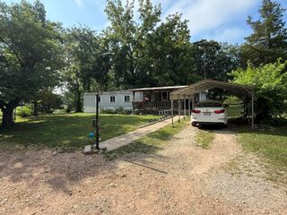 1105 Chowning Drive, Mountain View, MO 65548