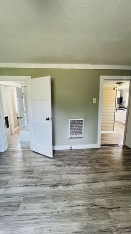 1144 Cedar St, Clarksville, TN 37040