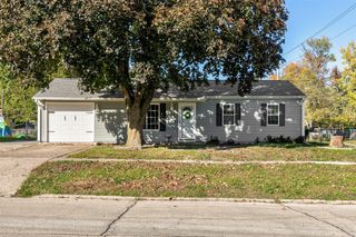 605 6th Street Place SE, Altoona, IA 50009