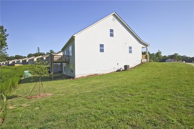 7428 Rocklin Lane, Flowery Branch, GA 30542