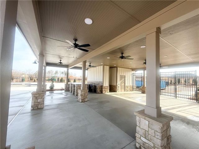 7428 Rocklin Lane, Flowery Branch, GA 30542