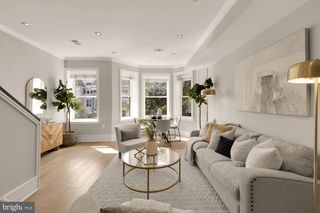 1735 1ST ST NW #2, Washington, DC 20001