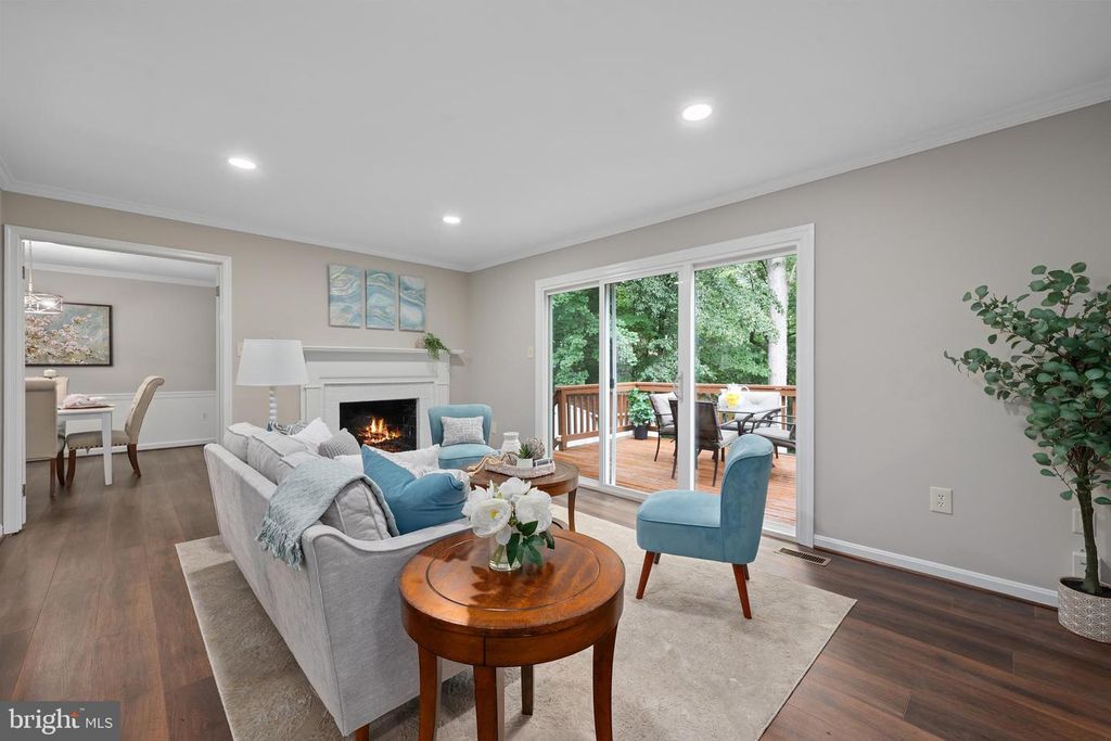11990 FARRABOW LN, Woodbridge, VA 22192