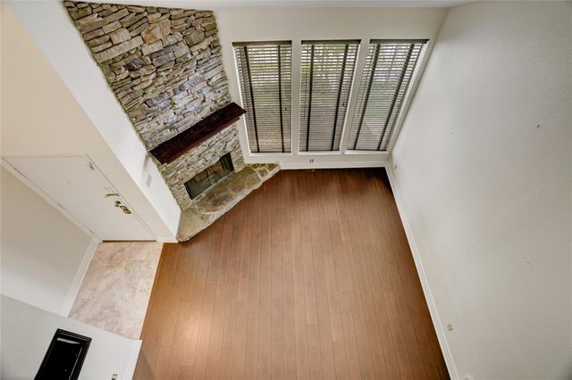 8020 Braesmain Drive 1806, Houston, TX 77025