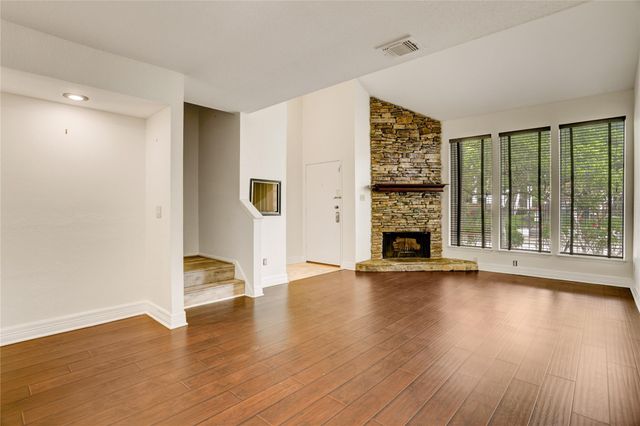 8020 Braesmain Drive 1806, Houston, TX 77025