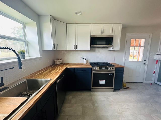 690 N Barbee Street, Lovelady, TX 75851