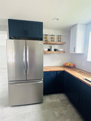 690 N Barbee Street, Lovelady, TX 75851