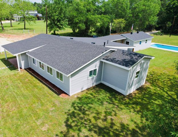 690 N Barbee Street, Lovelady, TX 75851
