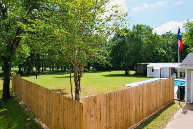 690 N Barbee Street, Lovelady, TX 75851