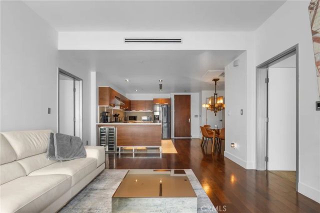 6735 Yucca St 404, Hollywood, CA 90028