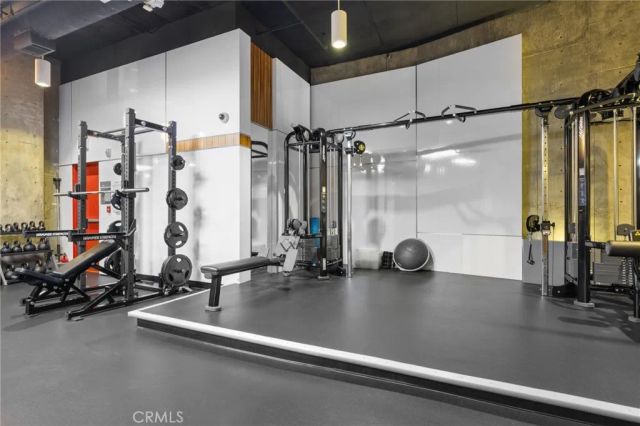 6735 Yucca St 404, Hollywood, CA 90028