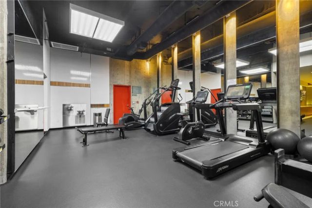 6735 Yucca St 404, Hollywood, CA 90028