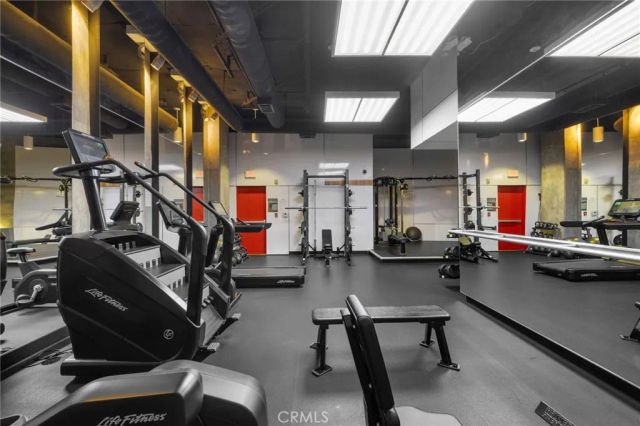 6735 Yucca St 404, Hollywood, CA 90028