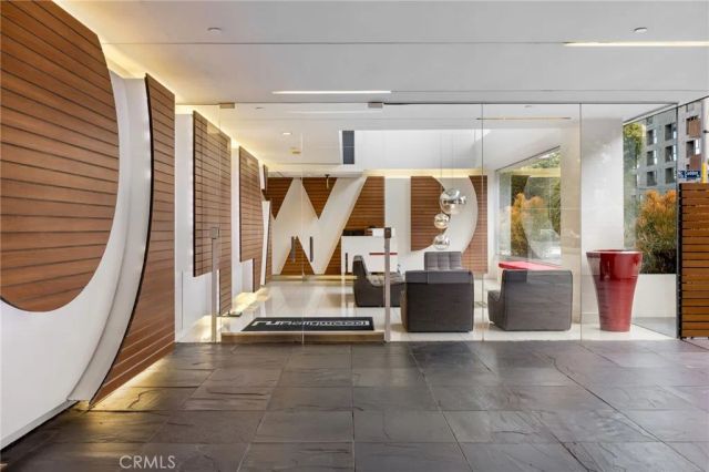 6735 Yucca St 404, Hollywood, CA 90028