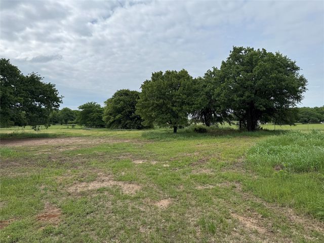 4532 Waples Road, Granbury, TX 76049