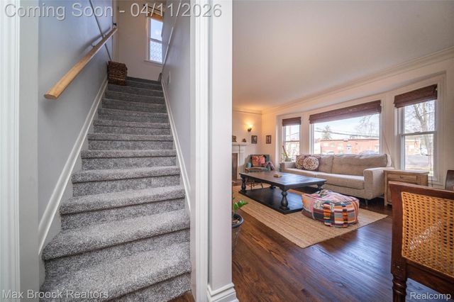 1633 Edgewood Drive, Royal Oak, MI 48067