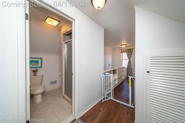 1633 Edgewood Drive, Royal Oak, MI 48067