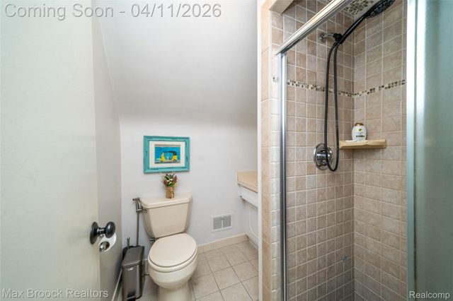 1633 Edgewood Drive, Royal Oak, MI 48067