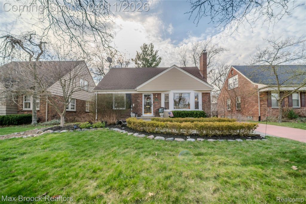 1633 Edgewood Drive, Royal Oak, MI 48067