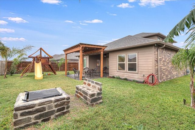 7938 Fort Griffen Dr, Corpus Christi, TX 78414
