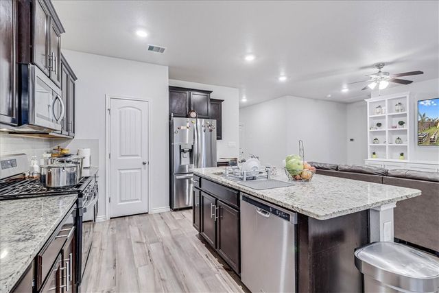 7938 Fort Griffen Dr, Corpus Christi, TX 78414