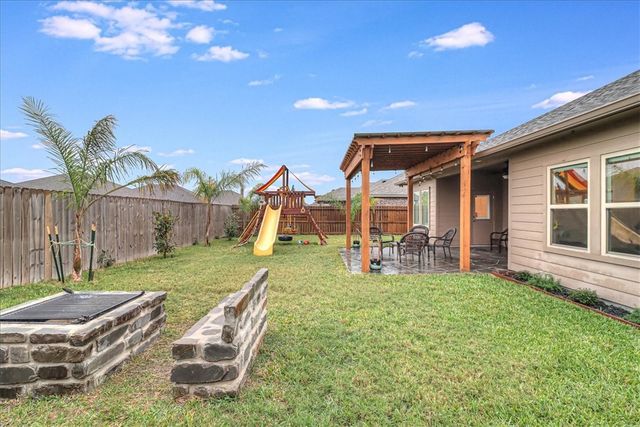 7938 Fort Griffen Dr, Corpus Christi, TX 78414