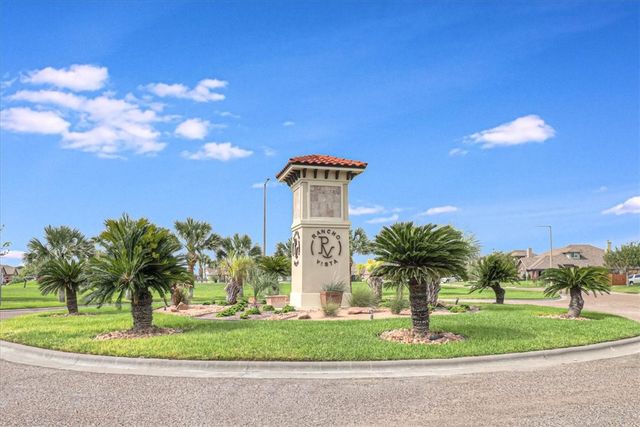 7938 Fort Griffen Dr, Corpus Christi, TX 78414