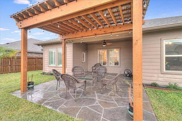 7938 Fort Griffen Dr, Corpus Christi, TX 78414
