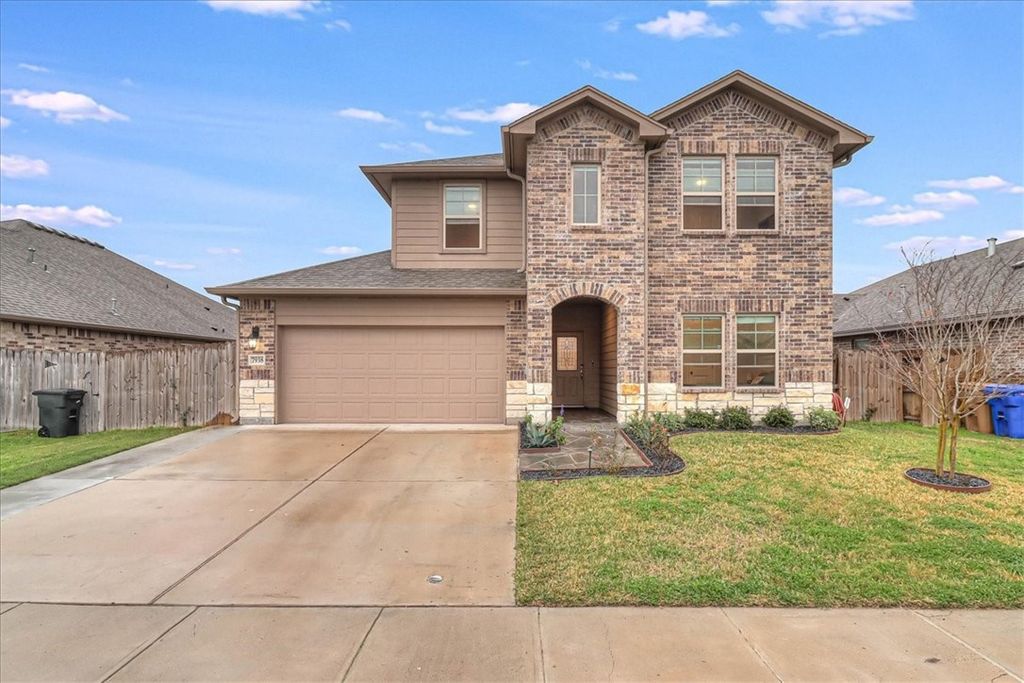 7938 Fort Griffen Dr, Corpus Christi, TX 78414