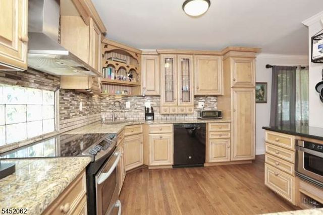 61 Intervale Rd, Parsippany-troy Hills Twp., NJ 07005