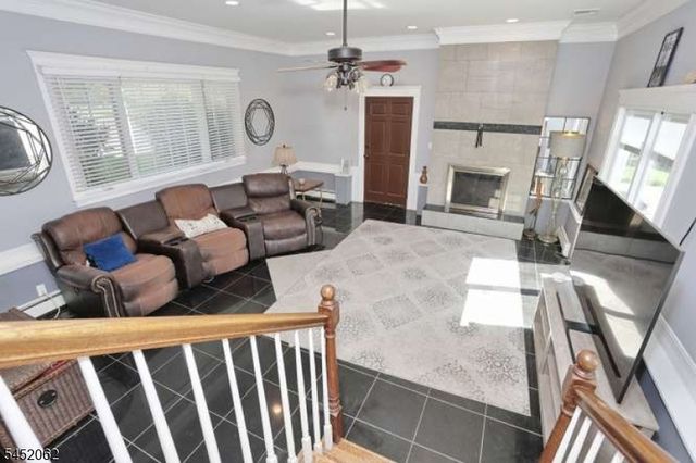 61 Intervale Rd, Parsippany-troy Hills Twp., NJ 07005