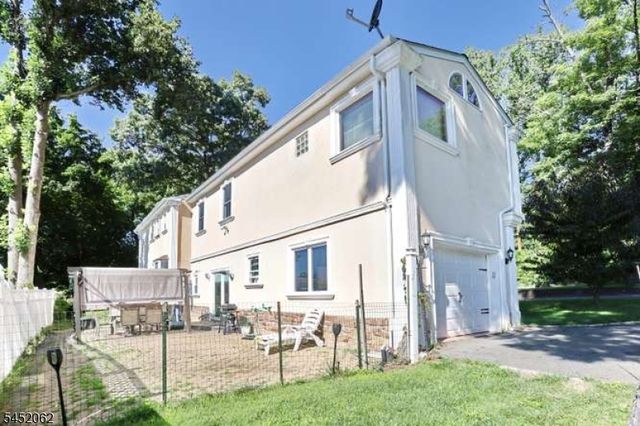 61 Intervale Rd, Parsippany-troy Hills Twp., NJ 07005