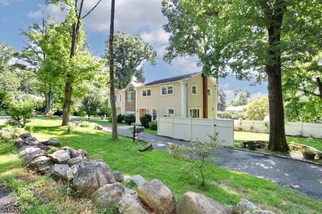 61 Intervale Rd, Parsippany-troy Hills Twp., NJ 07005