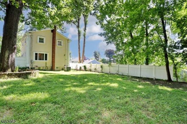 61 Intervale Rd, Parsippany-troy Hills Twp., NJ 07005