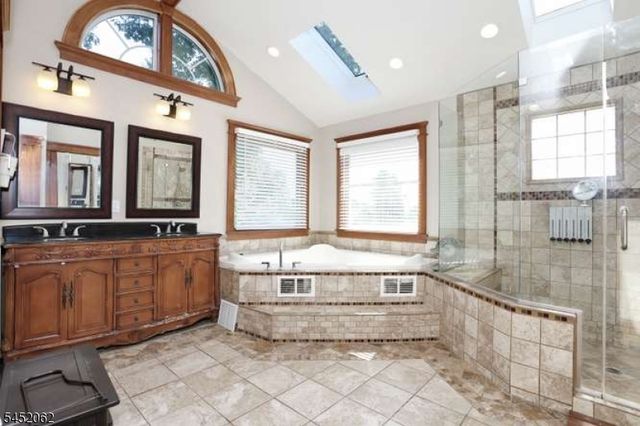 61 Intervale Rd, Parsippany-troy Hills Twp., NJ 07005