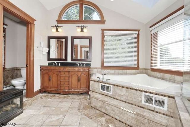 61 Intervale Rd, Parsippany-troy Hills Twp., NJ 07005
