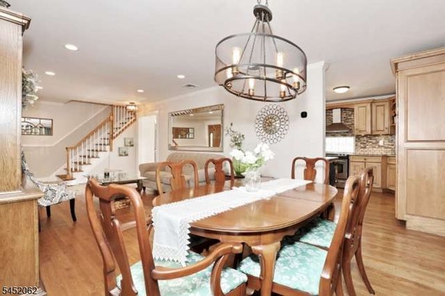 61 Intervale Rd, Parsippany-troy Hills Twp., NJ 07005