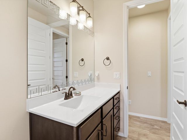 6936 Dusty Drive NE, Rio Rancho, NM 87144