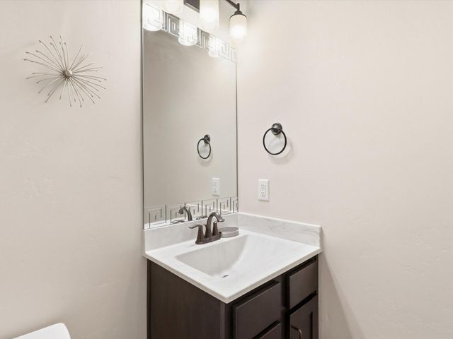 6936 Dusty Drive NE, Rio Rancho, NM 87144