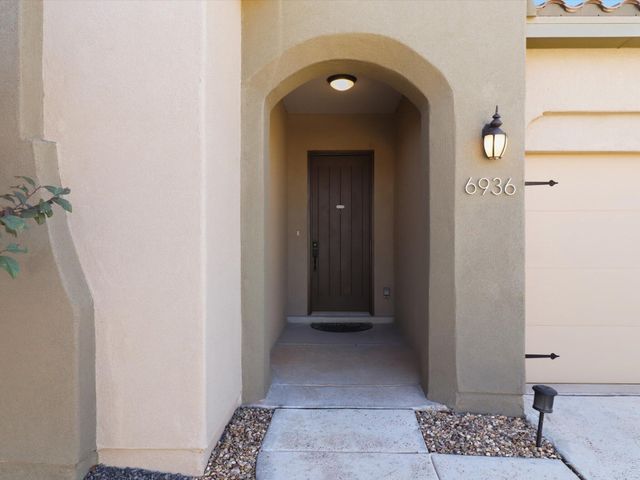 6936 Dusty Drive NE, Rio Rancho, NM 87144