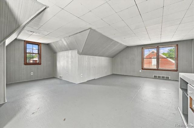 10646 Balfour Road, Detroit, MI 48224