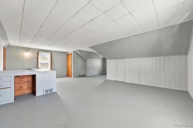 10646 Balfour Road, Detroit, MI 48224