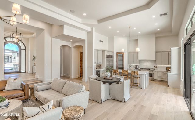 4401 E TAURUS Place, Chandler, AZ 85249