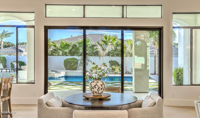 4401 E TAURUS Place, Chandler, AZ 85249